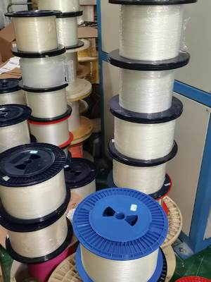 G657A2 シングルモード光ファイバー 0.25mm 超薄型 曲げ耐性 FTTH およびドローン用途向け