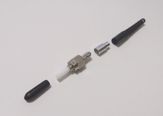 医療産業Apc Upc繊維の金属のフェルールが付いているコネクターをパッチ・コードため