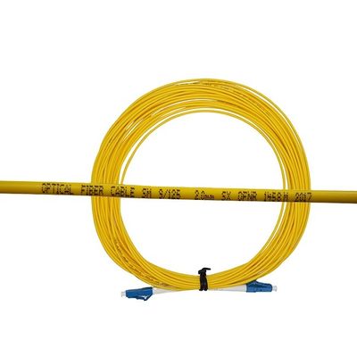 LC UPC SMの繊維光学のパッチ・コード ネットワークは0.9mm/2.0mm/3.0mmのよいExchangeabilityをケーブルで通信する